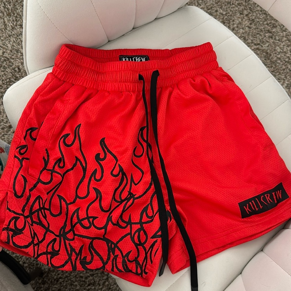 kill crew muay thai shorts black and red. size small